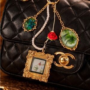 NEW FORNASETTI STULE ART BAG CHARM JONATHAN ADLER APPLE W PEARLS KEYCHAIN